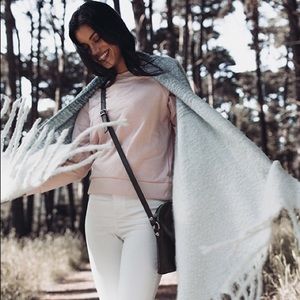 NWOT ombré grey scarf/shawl